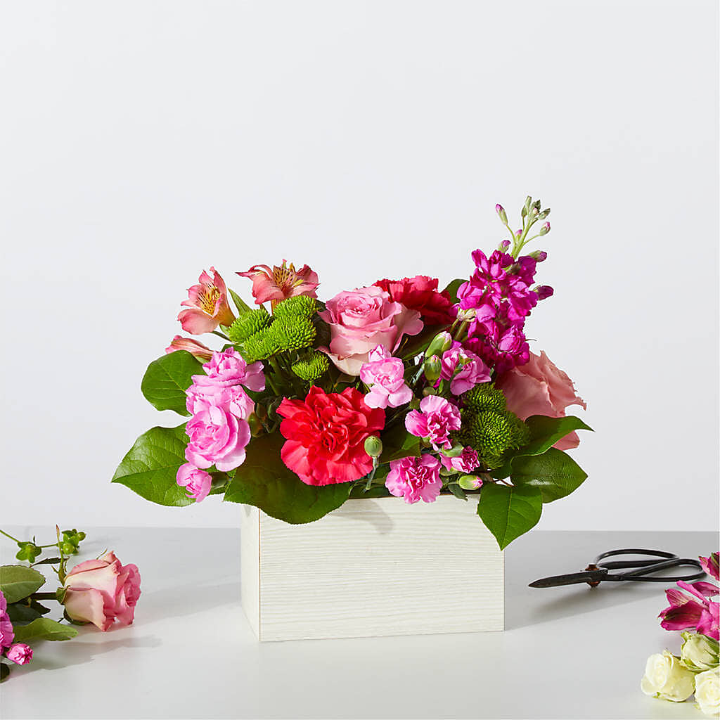 Sweetberry Box – A Florist Original – Newell Flower Shop Ltd., Kamloops BC