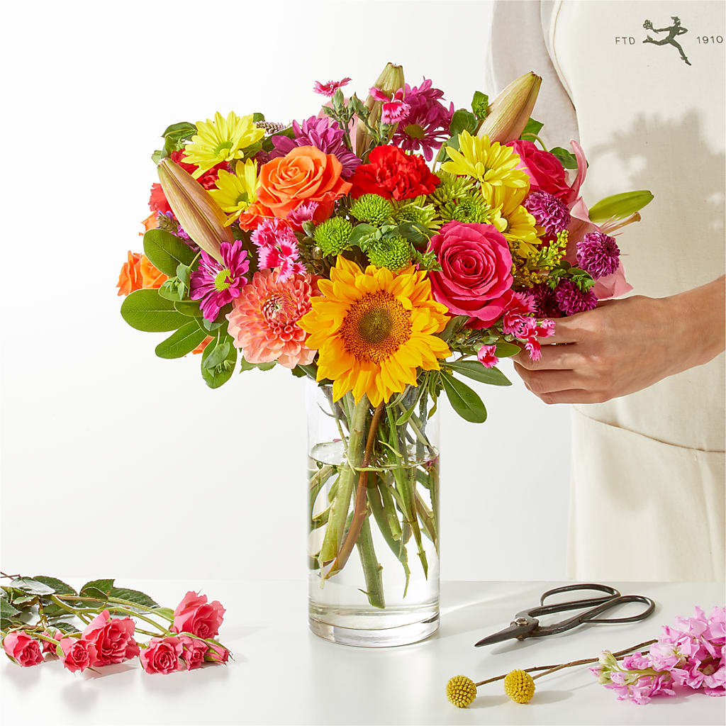 Cue the Confetti - A Florist Original – Newell Flower Shop Ltd., Kamloops BC