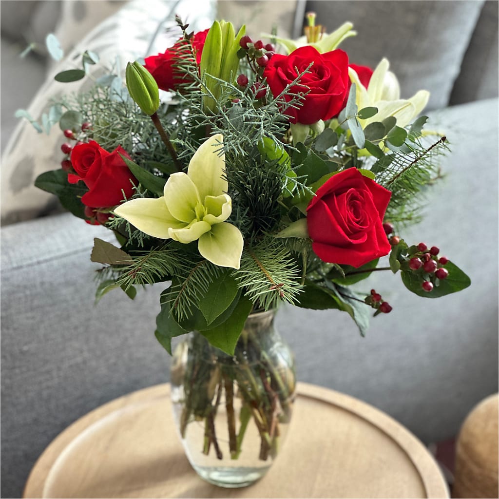Glittering Lights Bouquet – Newell Flower Shop Ltd., Kamloops BC