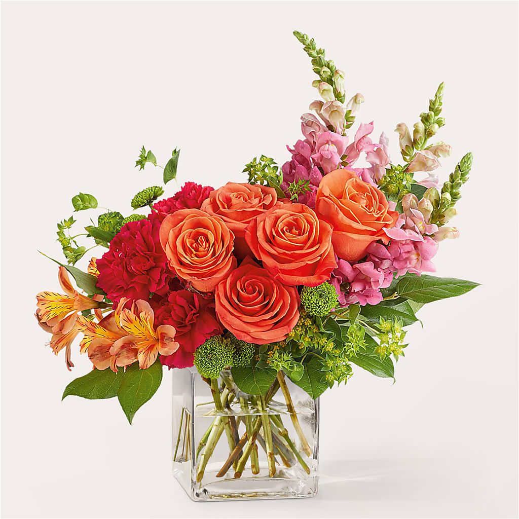 Cosmopolitan Bouquet – Newell Flower Shop Ltd., Kamloops BC