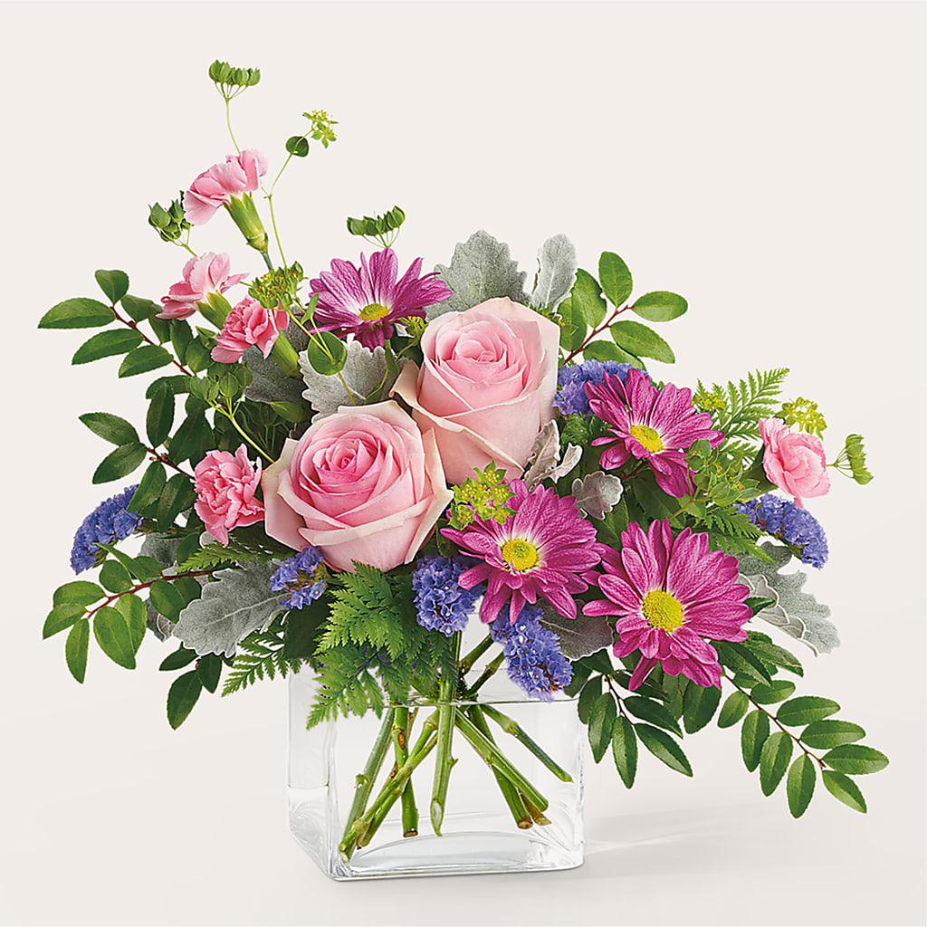 Starlet Bouquet – Newell Flower Shop Ltd., Kamloops BC