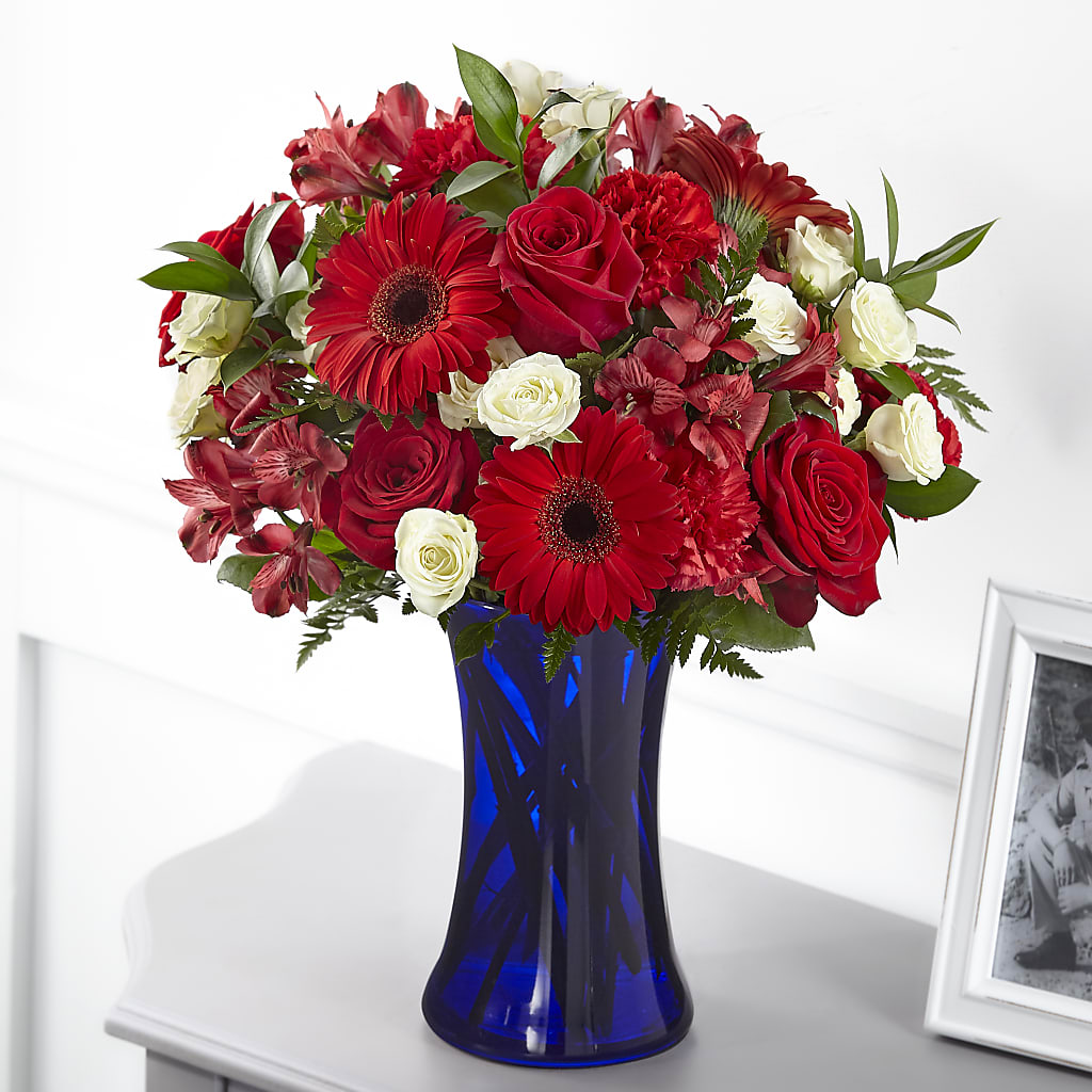 Hearts Embrace Bouquet – Newell Flower Shop Ltd., Kamloops BC