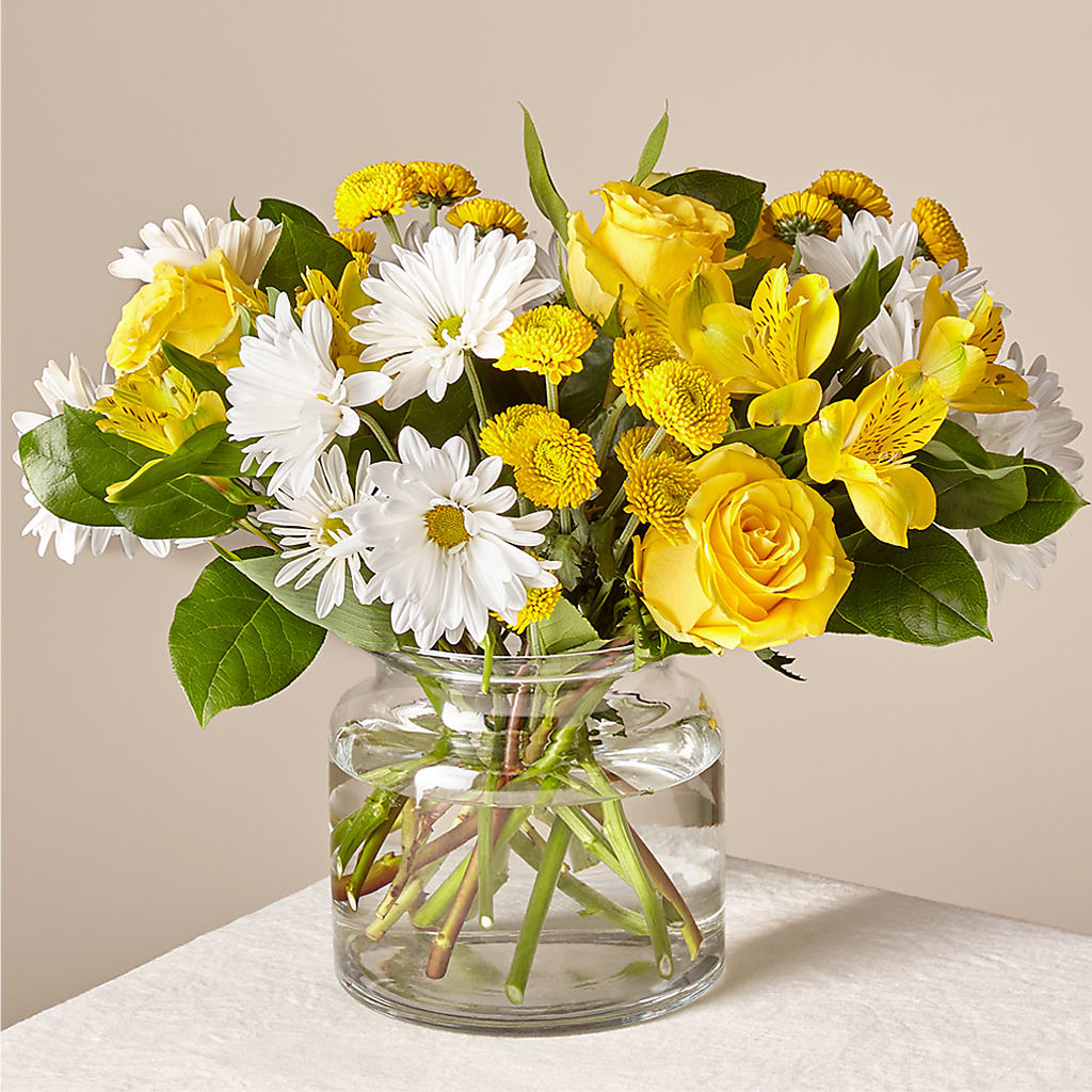 Sunny Sentiments Bouquet – Newell Flower Shop Ltd., Kamloops BC