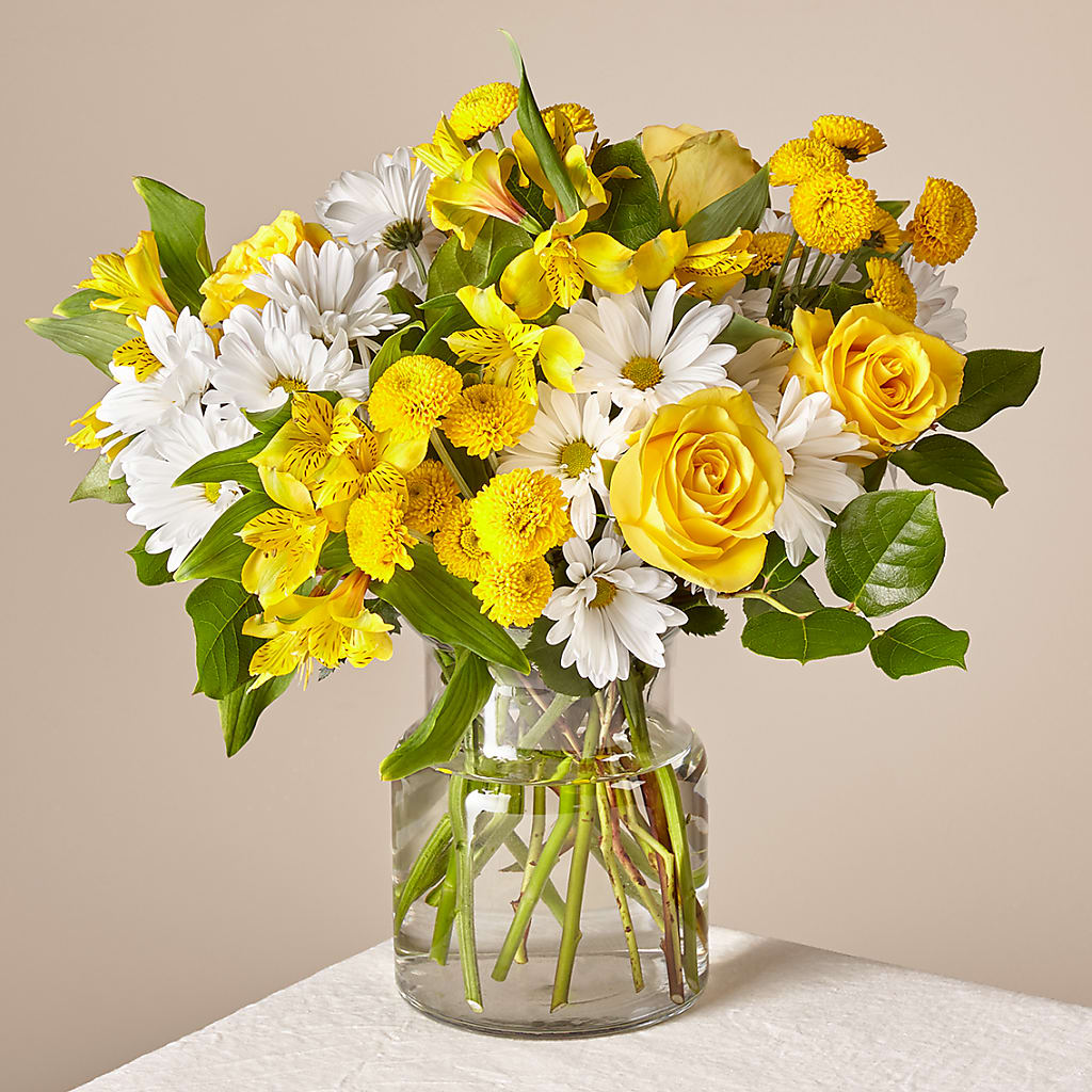 Sunny Sentiments Bouquet – Newell Flower Shop Ltd., Kamloops BC