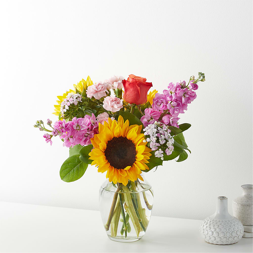 Yellow Brick Road Bouquet – Newell Flower Shop Ltd., Kamloops BC