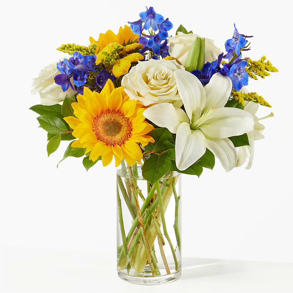 Stargazing Bouquet – Newell Flower Shop Ltd., Kamloops BC