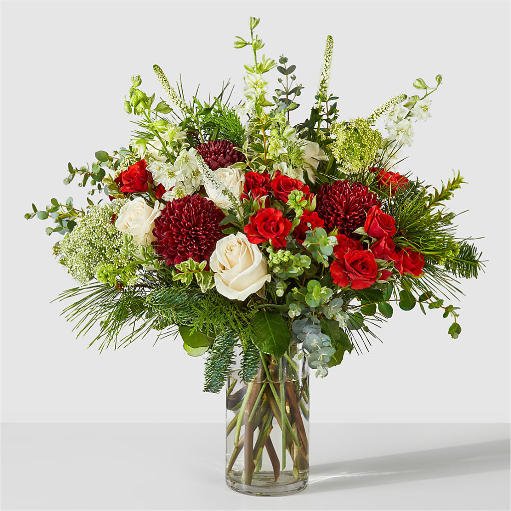 Favorite Traditions Bouquet – Newell Flower Shop Ltd., Kamloops BC