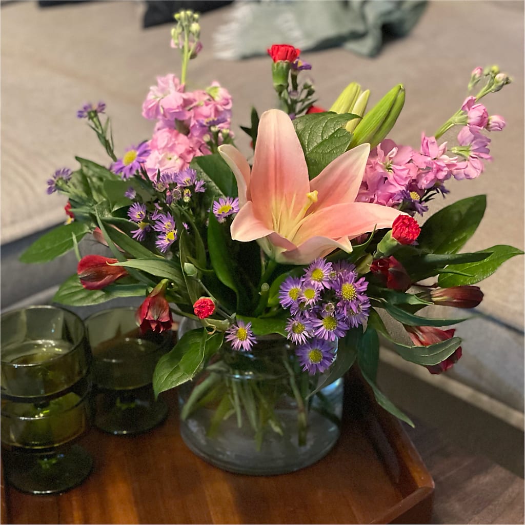 Romantique Bouquet –  Newell Flower Shop Ltd., Kamloops BC
