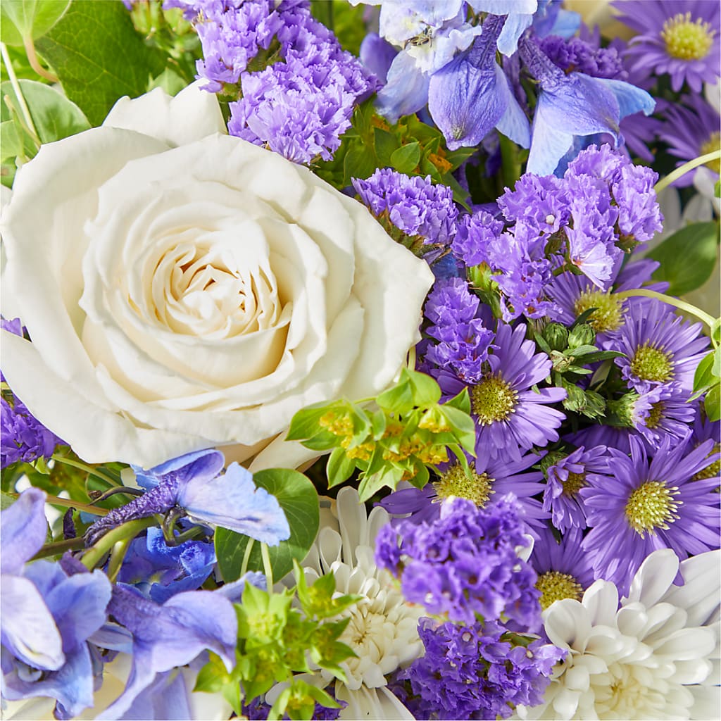 Genuine Gestures Bouquet –  Newell Flower Shop Ltd., Kamloops BC