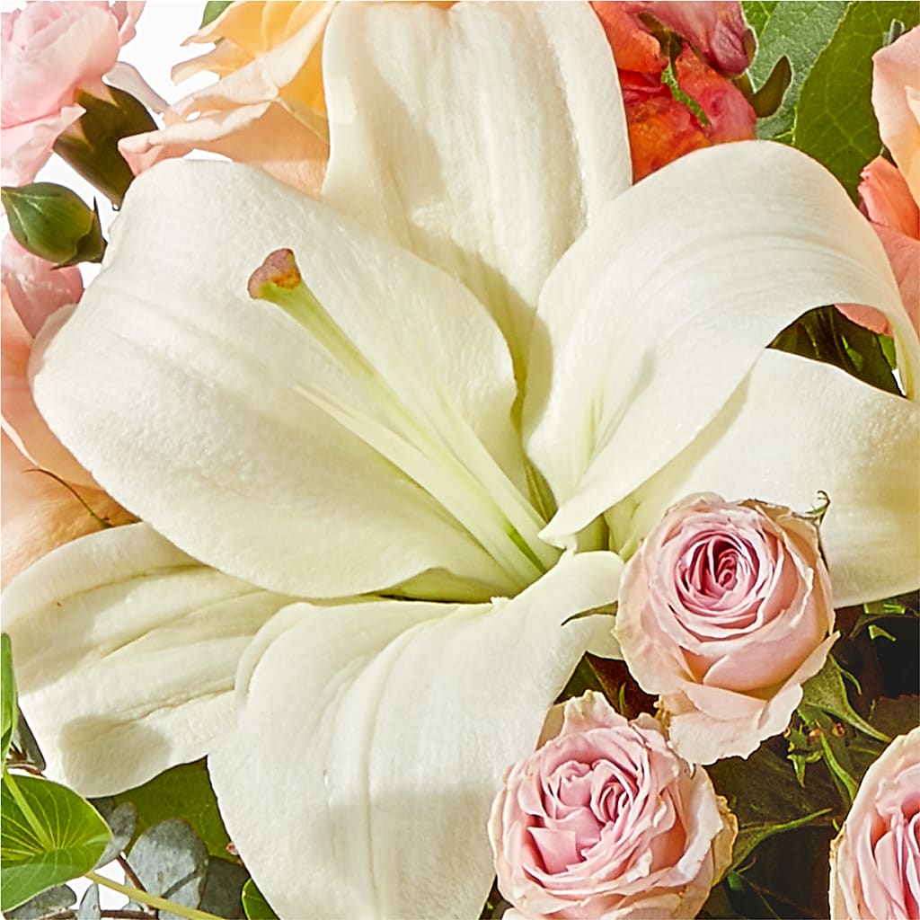 Grapefruit Splash Bouquet –  Newell Flower Shop Ltd., Kamloops BC