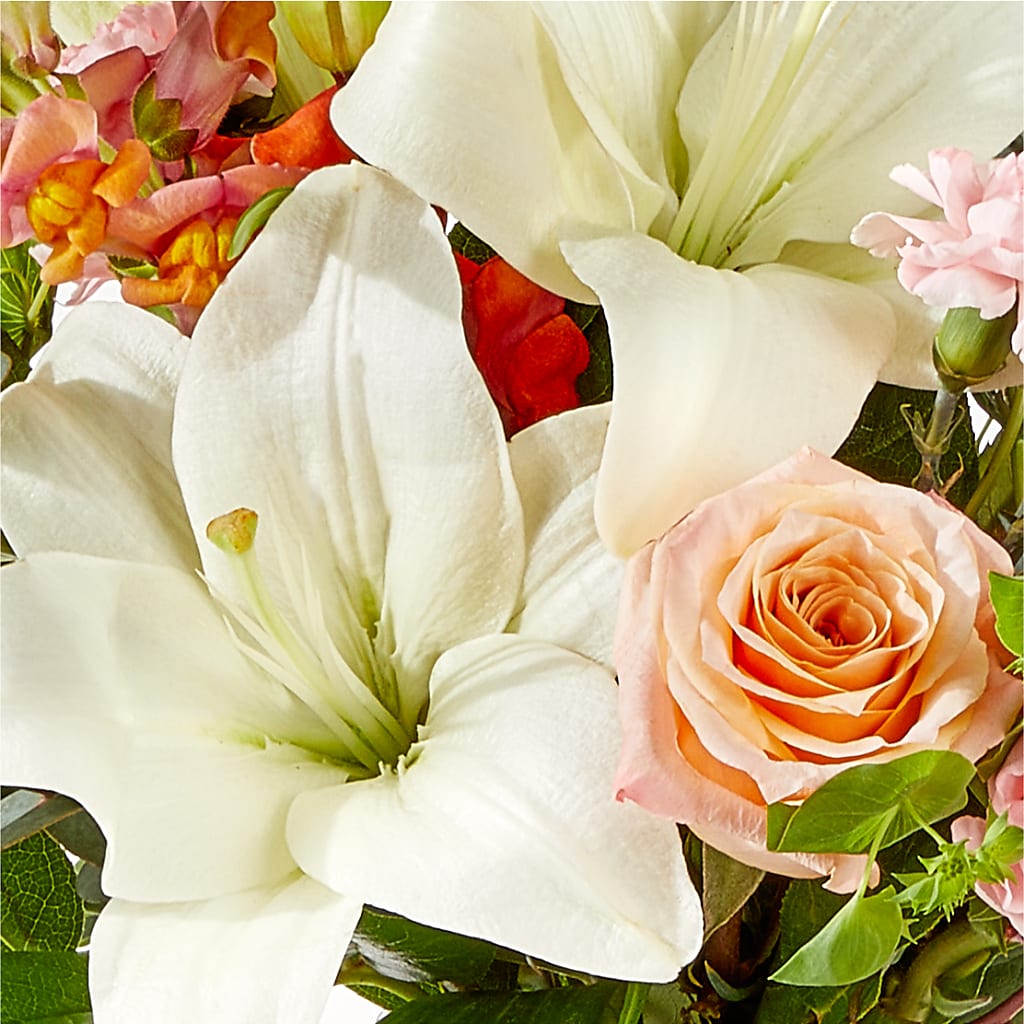 Grapefruit Splash Bouquet –  Newell Flower Shop Ltd., Kamloops BC